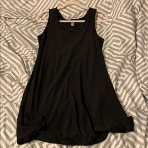 Flows black dress